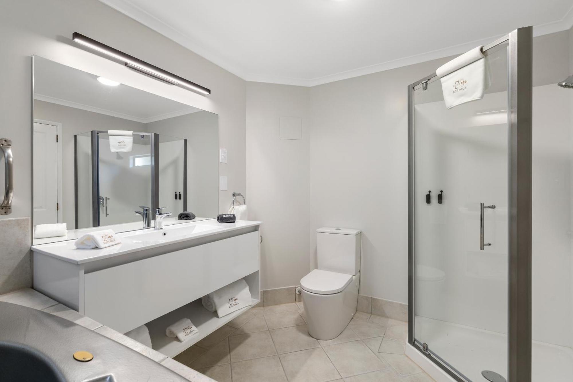 Stay 280 & Stay 284 Rotorua - Refurbished Modern Accommodation Екстериор снимка