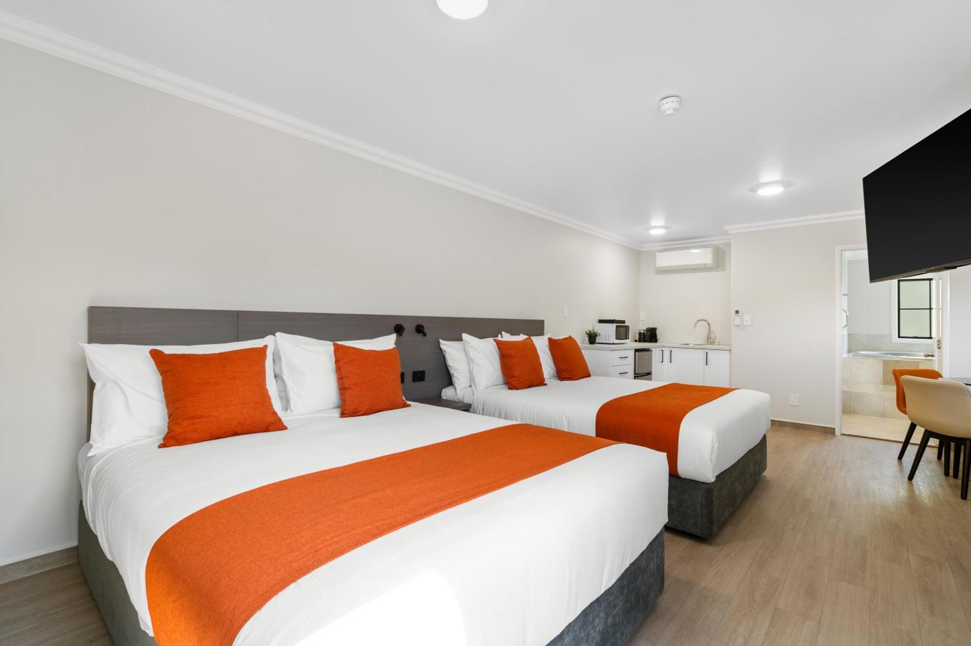 Stay 280 & Stay 284 Rotorua - Refurbished Modern Accommodation Екстериор снимка