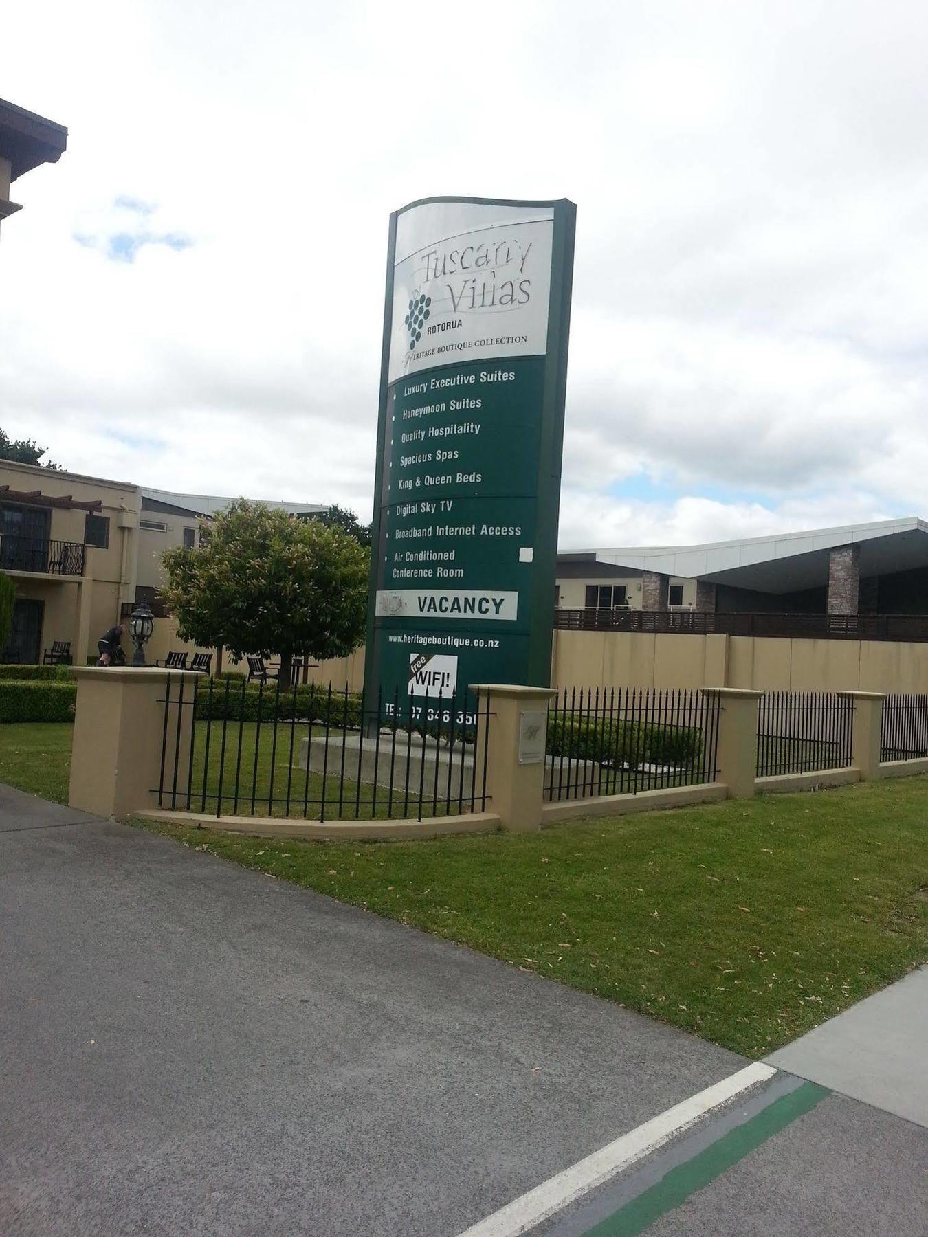 Stay 280 & Stay 284 Rotorua - Refurbished Modern Accommodation Екстериор снимка