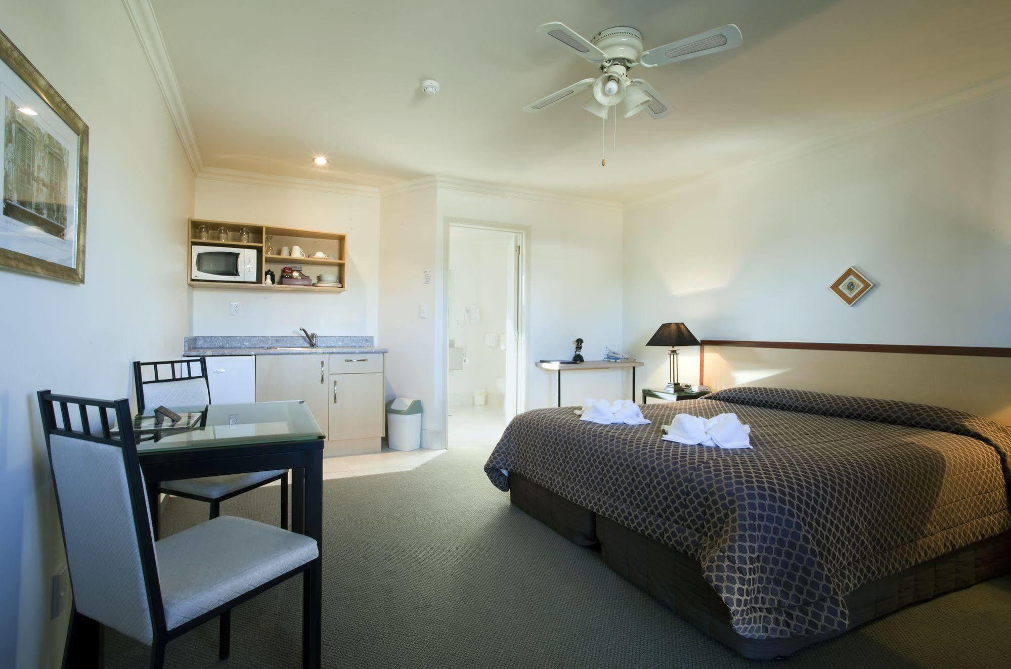 Stay 280 & Stay 284 Rotorua - Refurbished Modern Accommodation Екстериор снимка