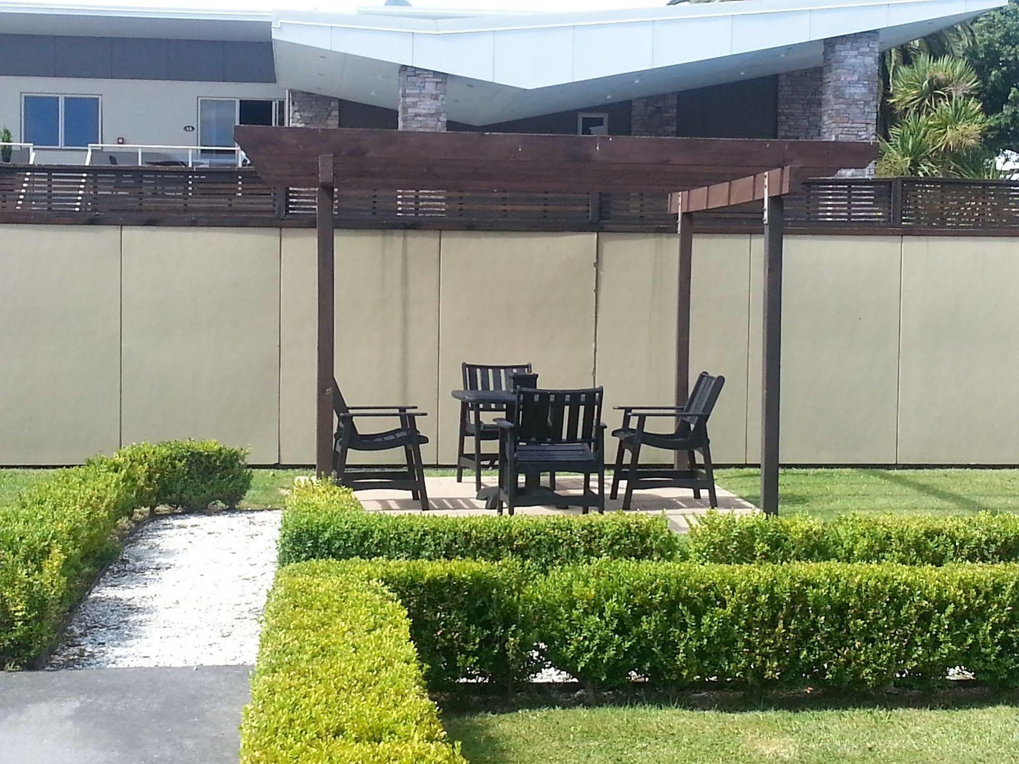 Stay 280 & Stay 284 Rotorua - Refurbished Modern Accommodation Екстериор снимка
